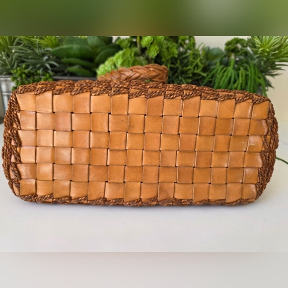 Monsac Original Y2K Era Woven Leather Tote/Braided Handle/Boho Chic/Tan Leather - Picture 9 of 16